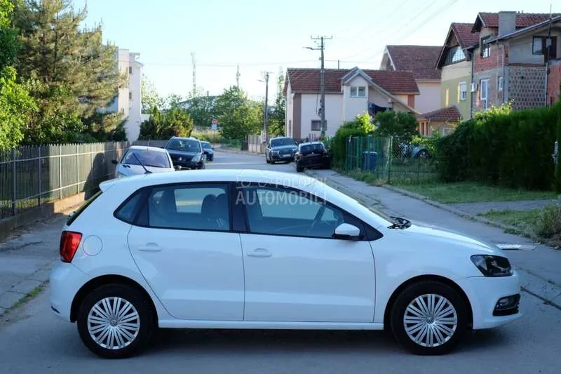 Volkswagen Polo 2015 photo 5