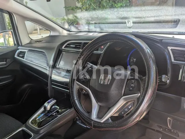 Honda Fit 2015 photo 2