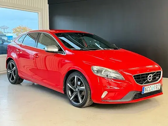 Volvo V40 2014 photo 2