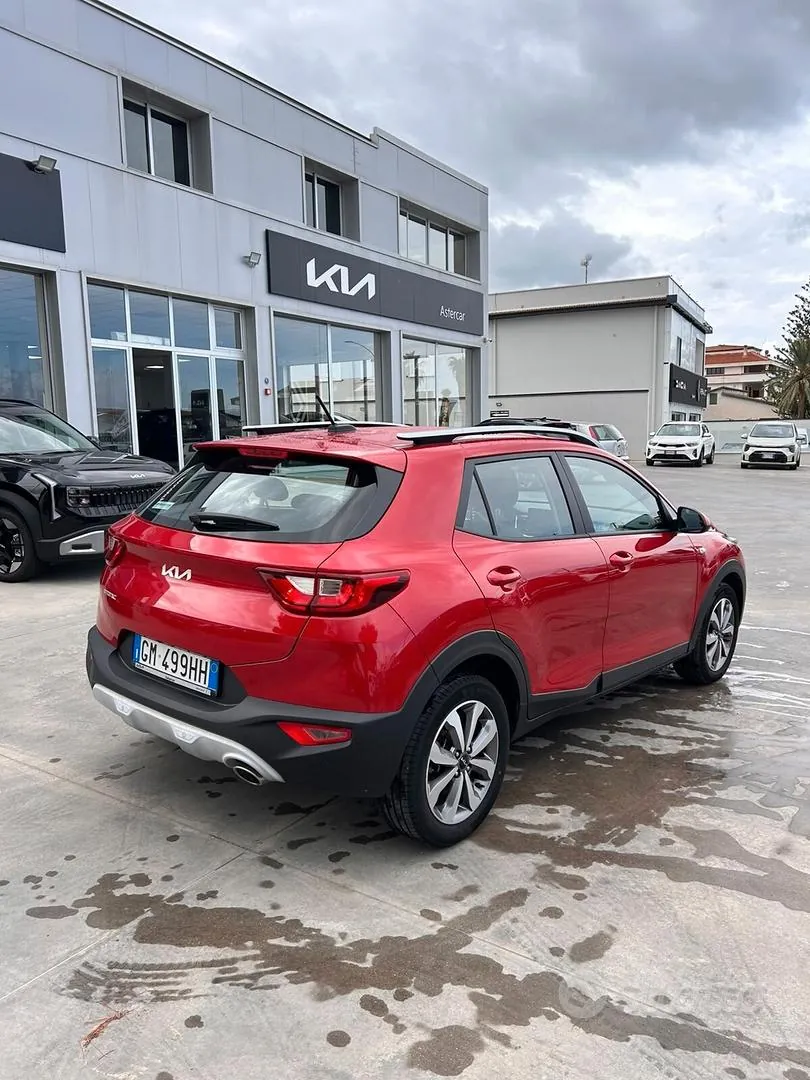 Kia Stonic 2023 photo 4