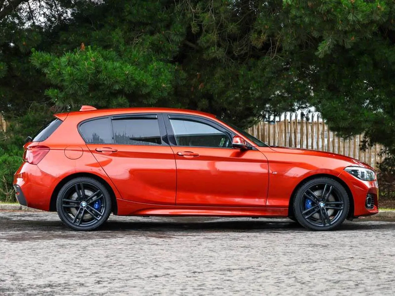 BMW 1 Series 2019 photo 3