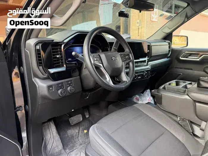 Chevrolet Silverado 2023 photo 4