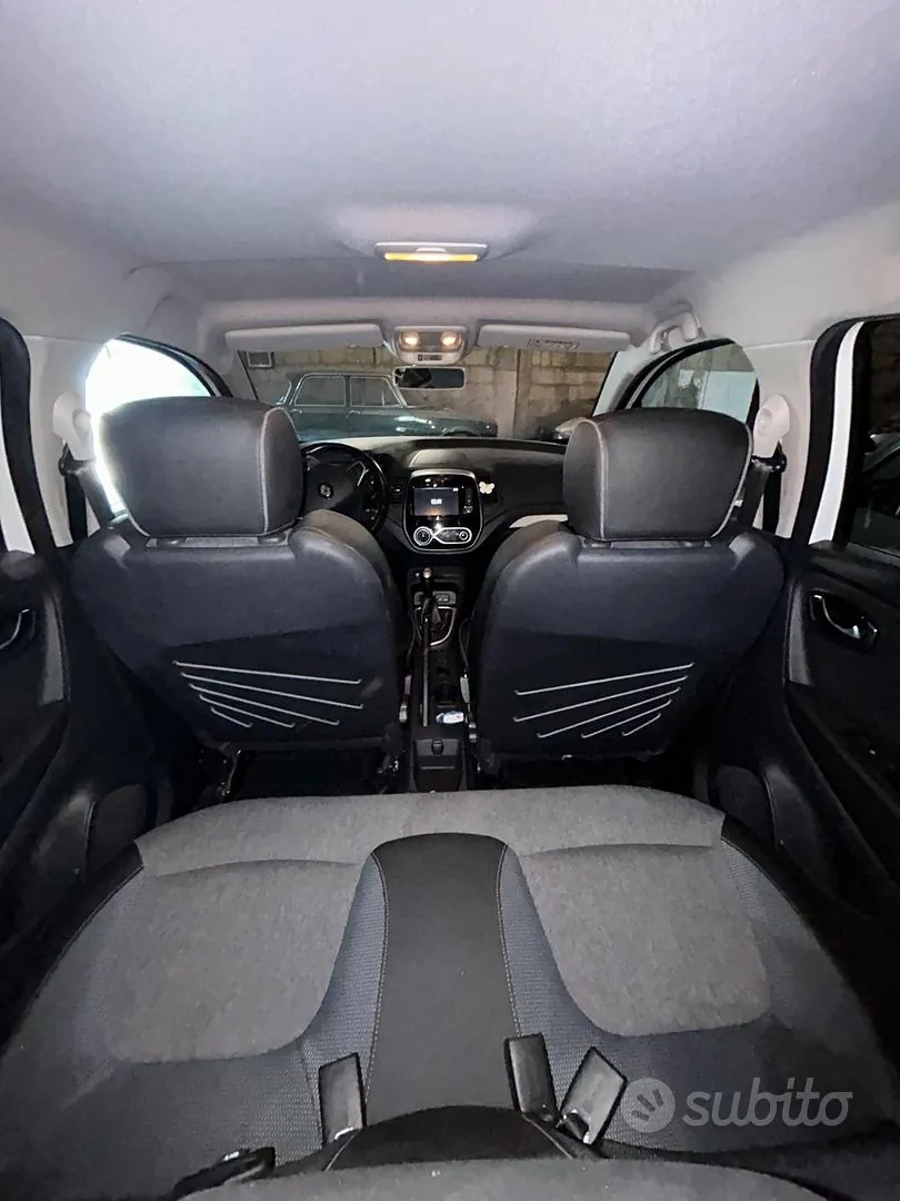 Renault Captur 2019 photo 2