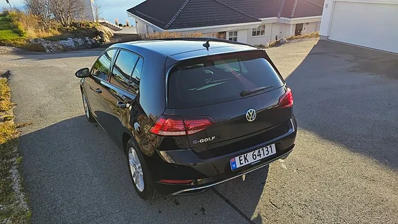 Volkswagen E-Golf 2018 photo 3