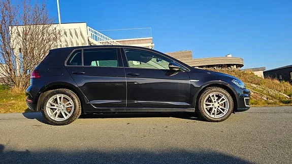 Volkswagen E-Golf 2018 photo 5