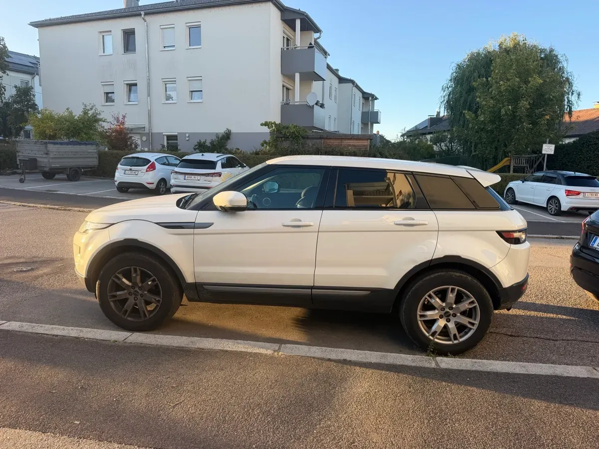 Land Rover Range Rover Evoque 2012 photo 3