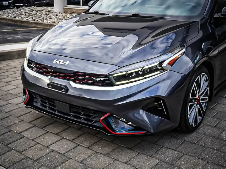 Kia Forte 2023 photo 5