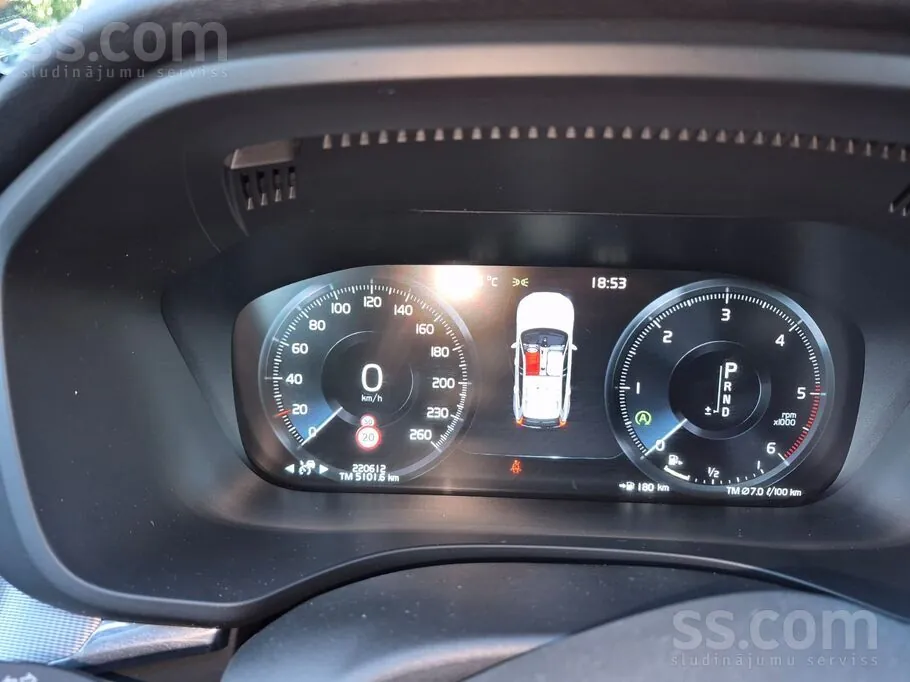 Volvo Xc60 2019 photo 5