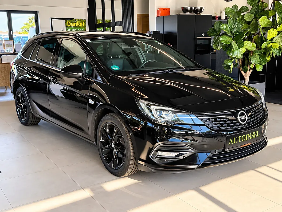 Opel Astra 2021 photo 2