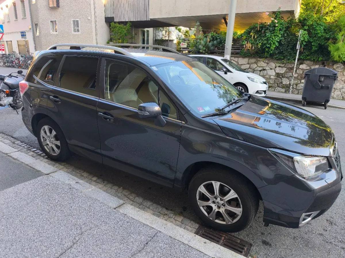 Subaru Forester 2017 photo 2
