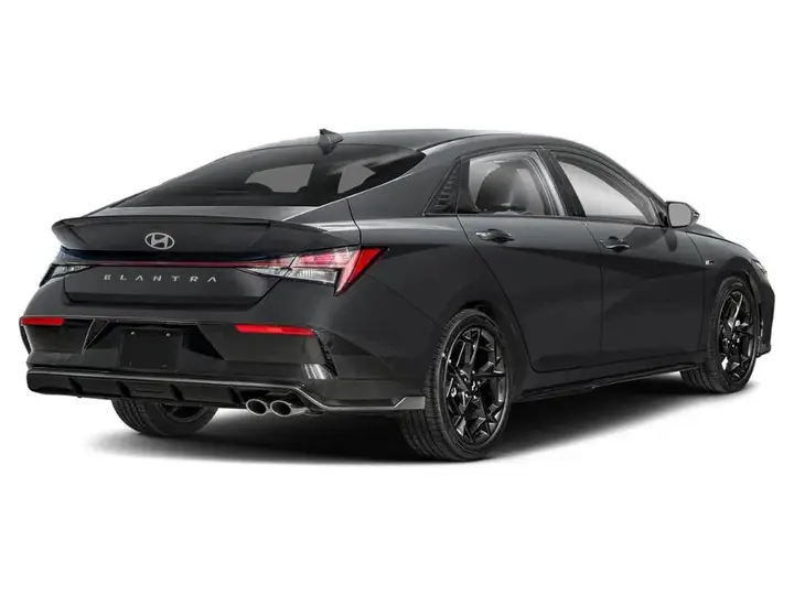Hyundai Elantra 2025 photo 3