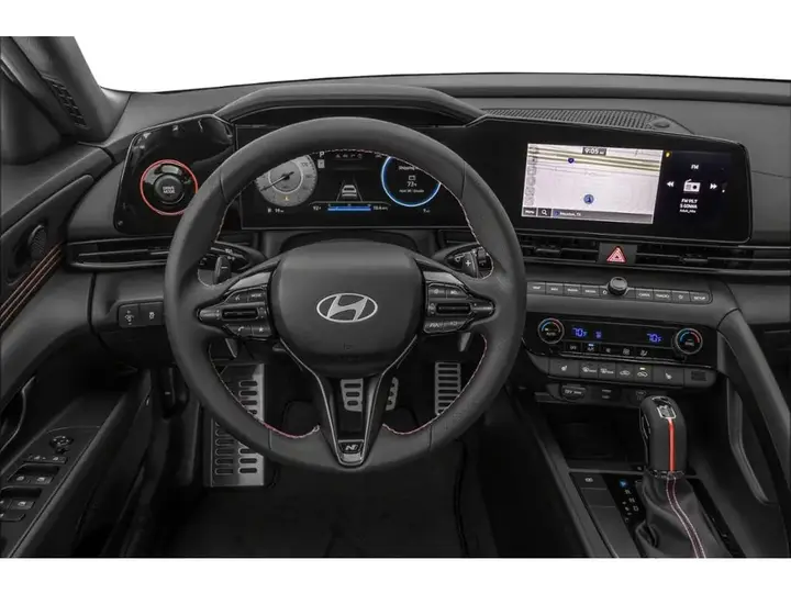 Hyundai Elantra 2025 photo 4
