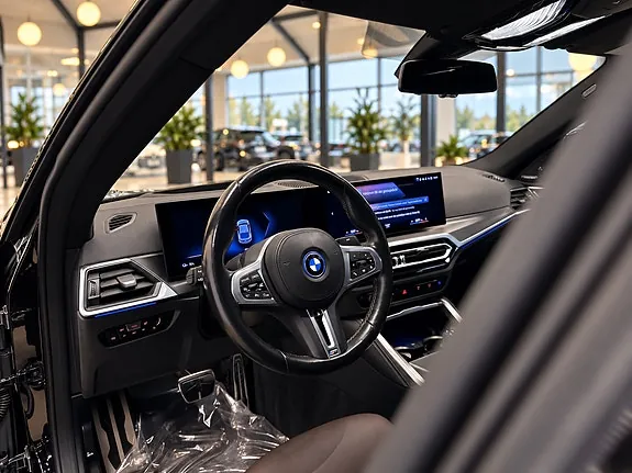 BMW I4 2023 photo 4