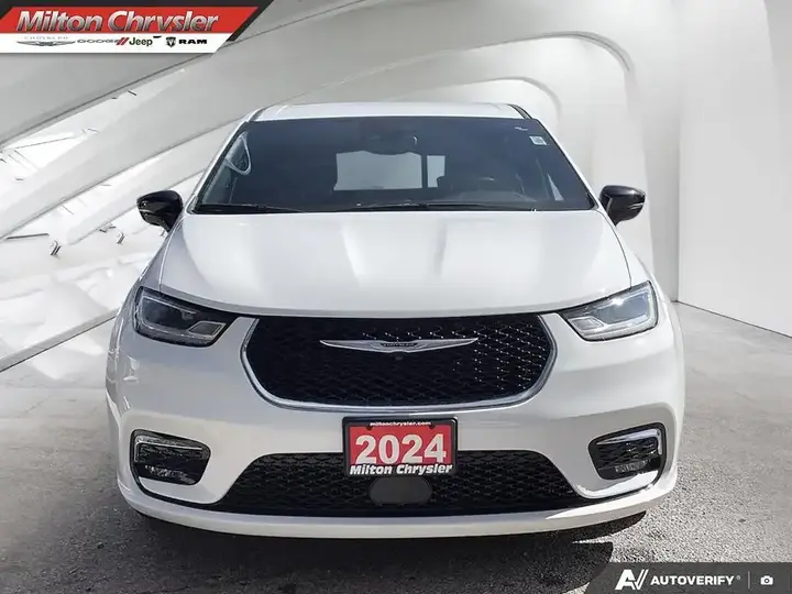 Chrysler Pacifica