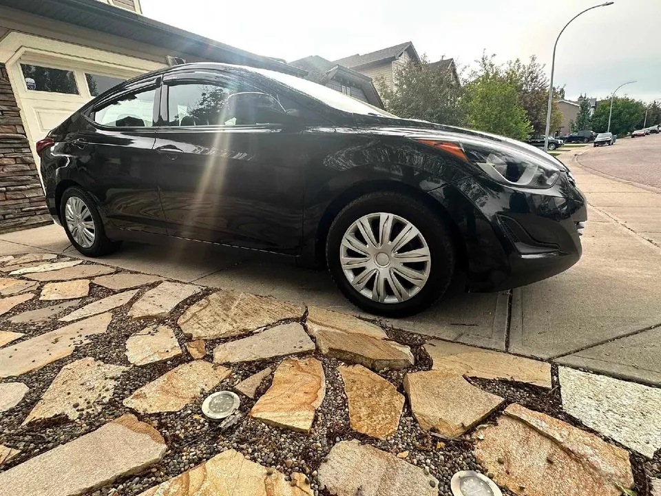 Hyundai Elantra 2015 photo 4