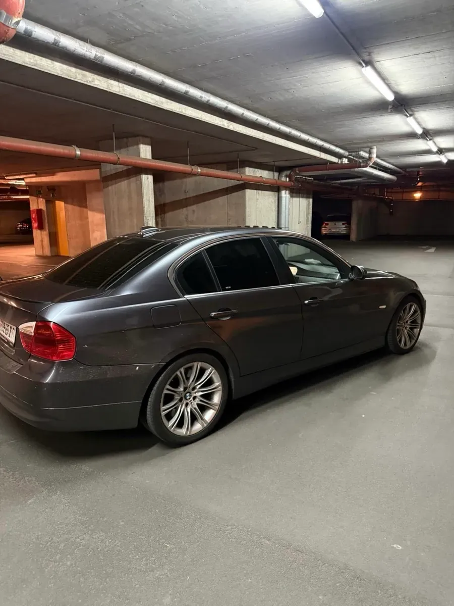 BMW 3 Series 2005 photo 3