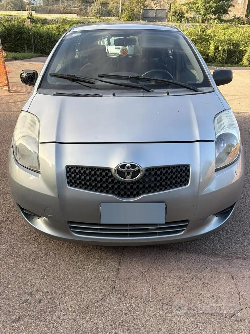 Toyota Yaris 2006 photo 4