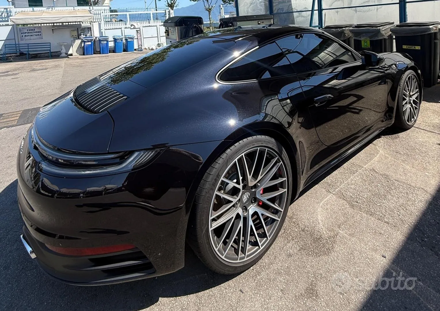 Porsche 911 2022 photo 2