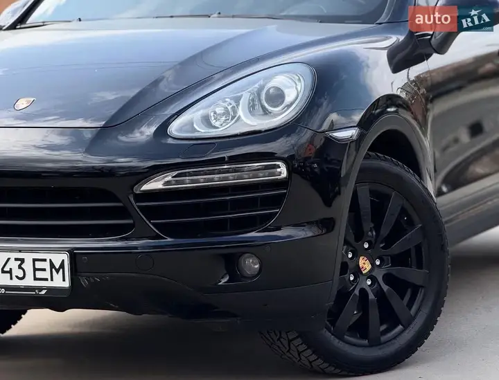 Porsche Cayenne 2012 photo 3
