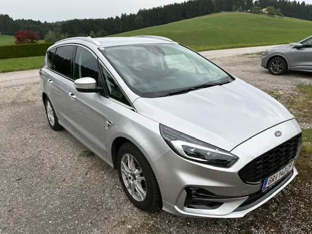 Ford S-Max