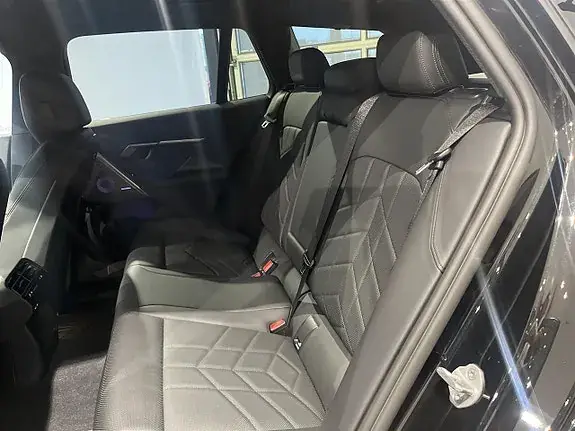 BMW 530E 2026 photo 4