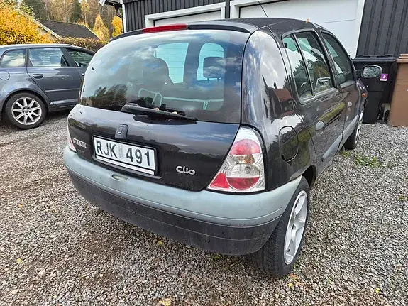 Renault Clio 2000 photo 3