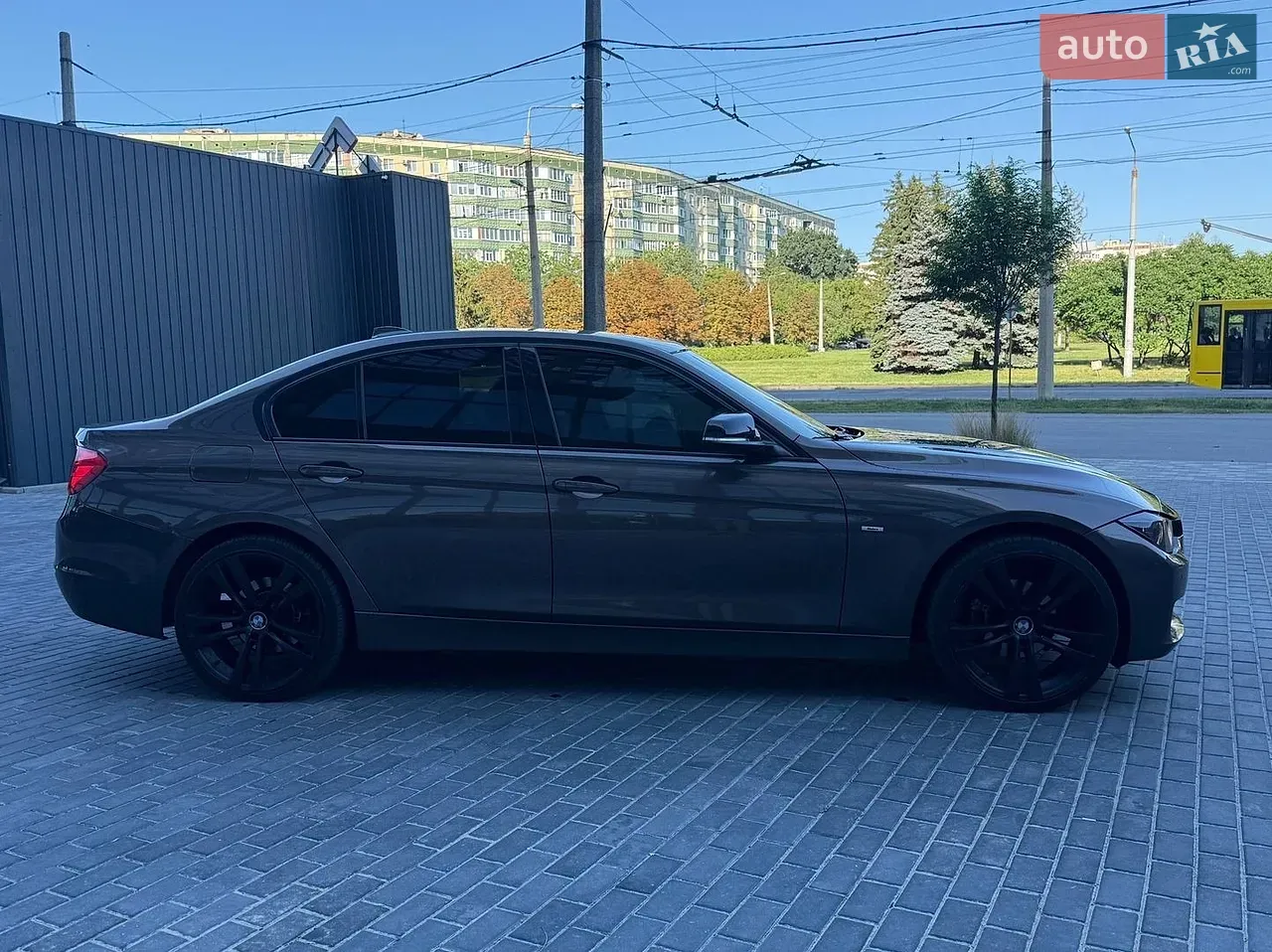 BMW 3 Series 2012 photo 5