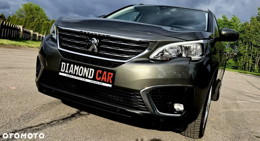 Peugeot 5008 2019 photo 4