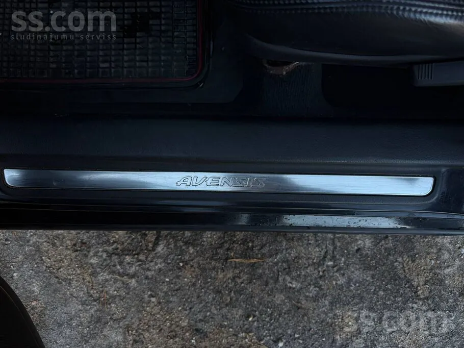 Toyota Avensis 2006 photo 5