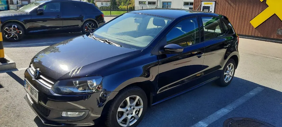 Volkswagen Polo 2010 photo 2