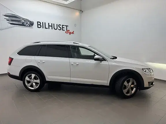 Skoda Octavia Scout 2020 photo 2