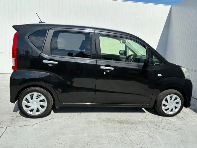Daihatsu Molve 2016 photo 3