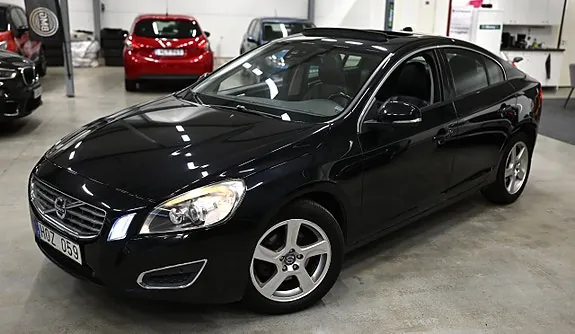 Volvo S60 2011 photo 2