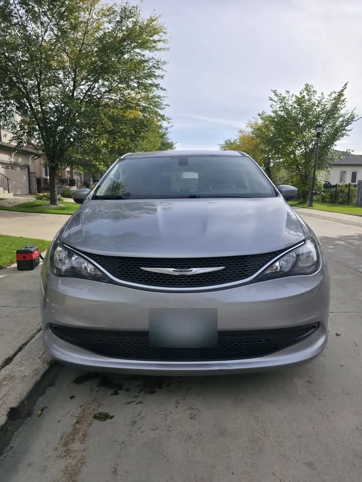 Chrysler Grand Caravan 2021 photo 4