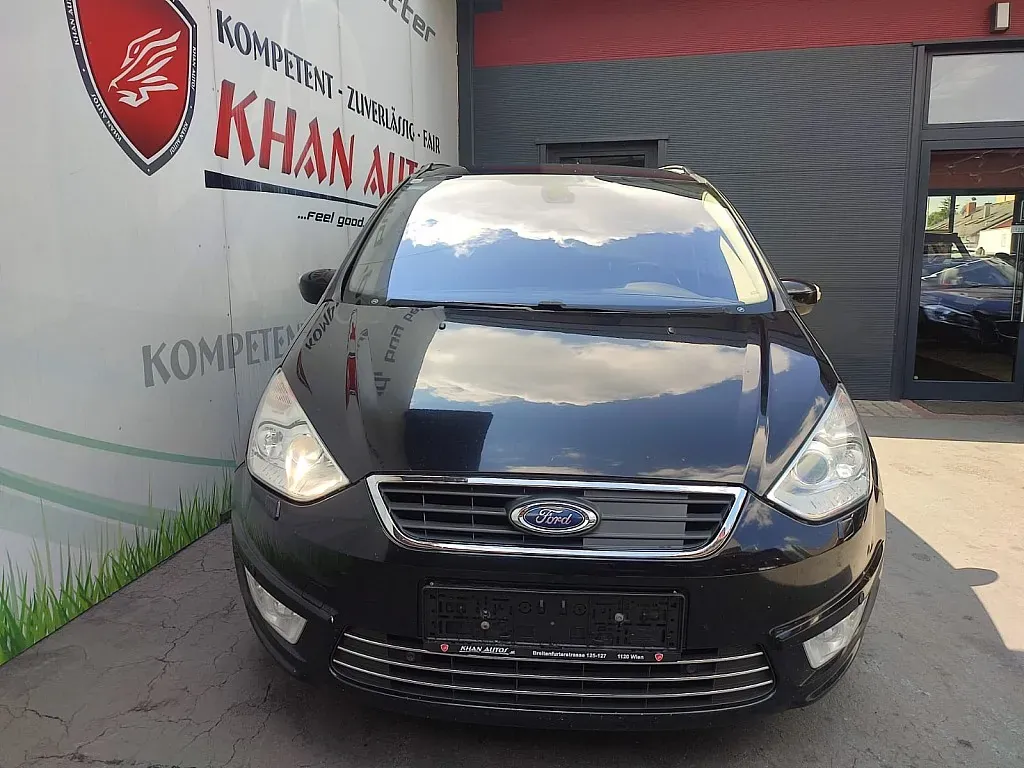 Ford Galaxy 2013 photo 2