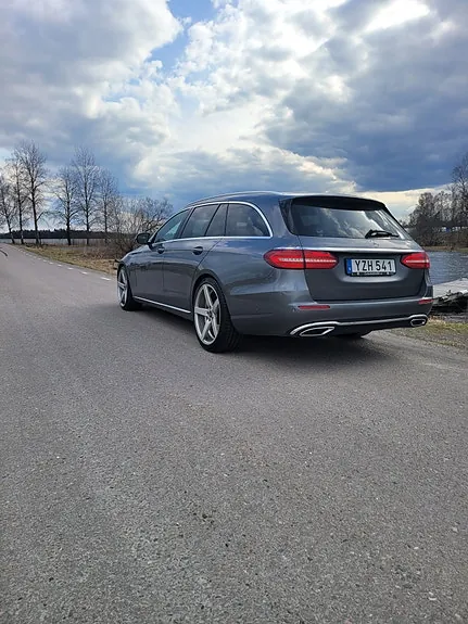Mercedes-Benz E200 2018 photo 3