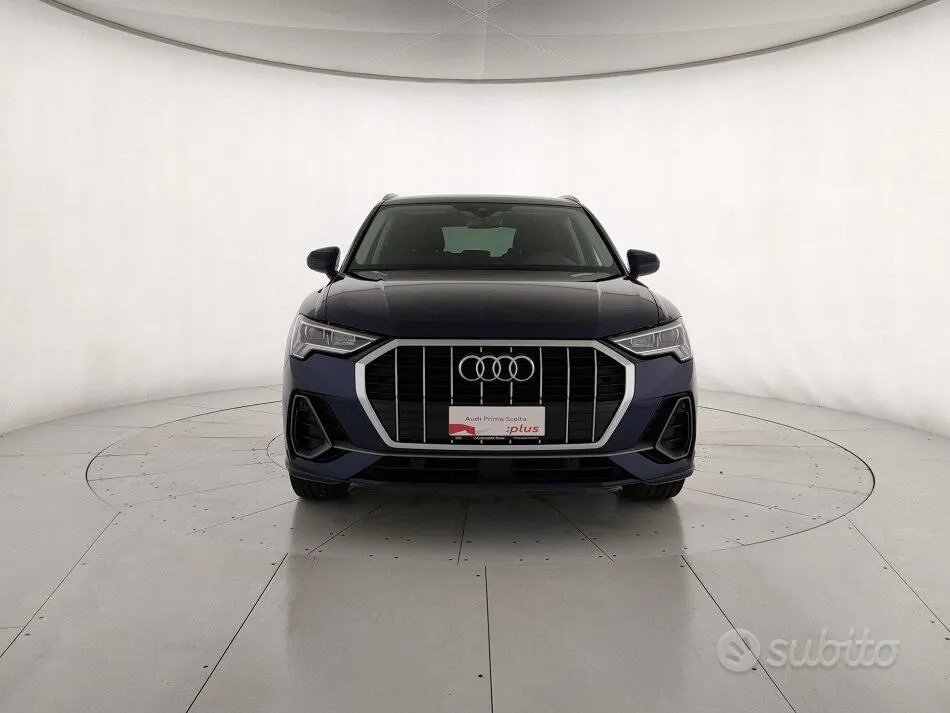 Audi Q3 2022 photo 2