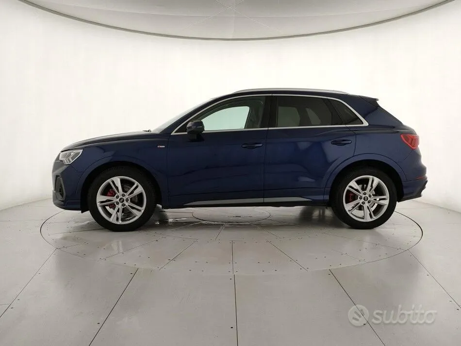 Audi Q3 2022 photo 3