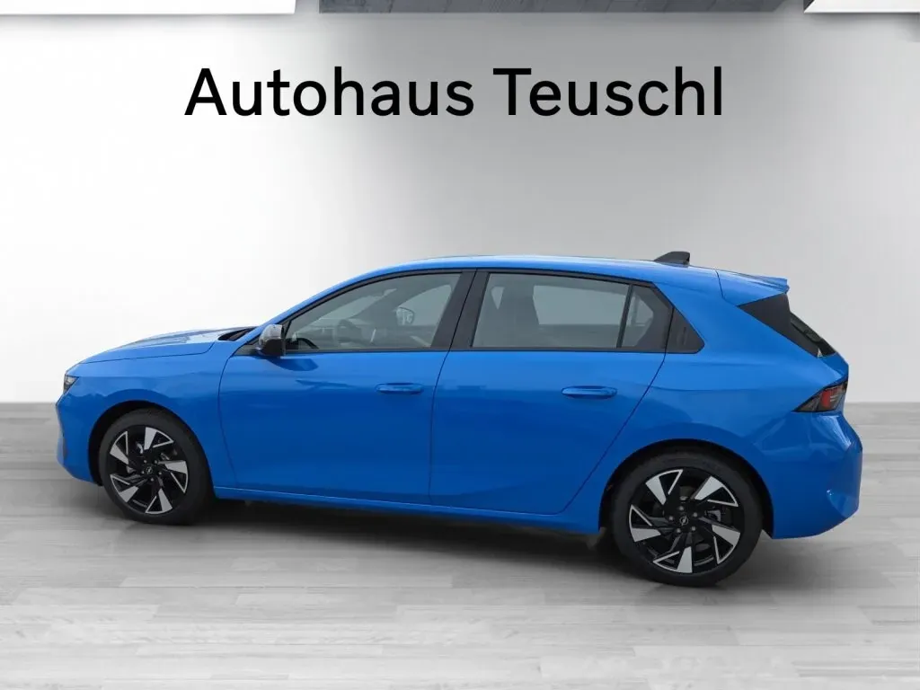 Opel Astra photo 3