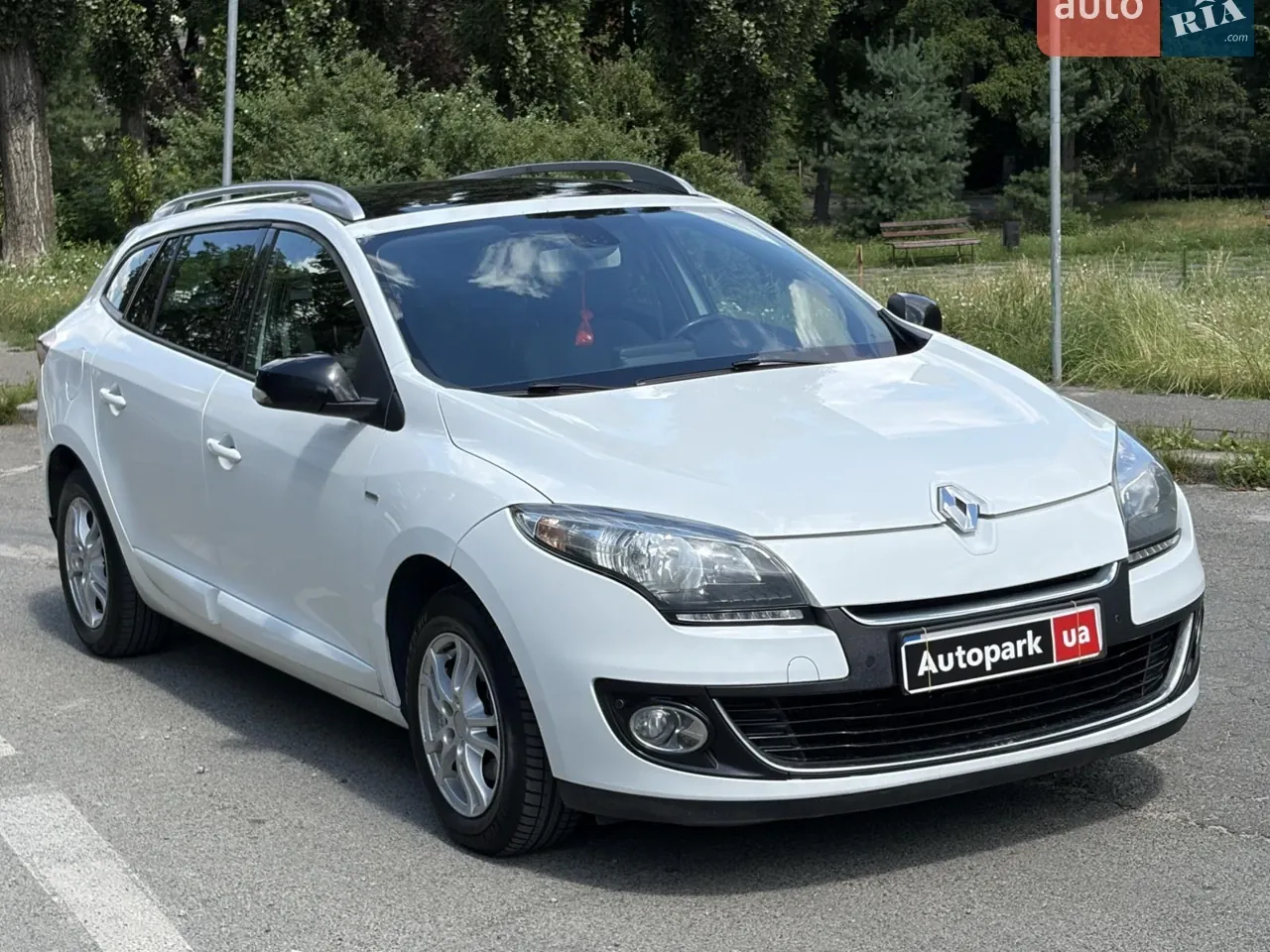 Renault Megane 2012 photo 3