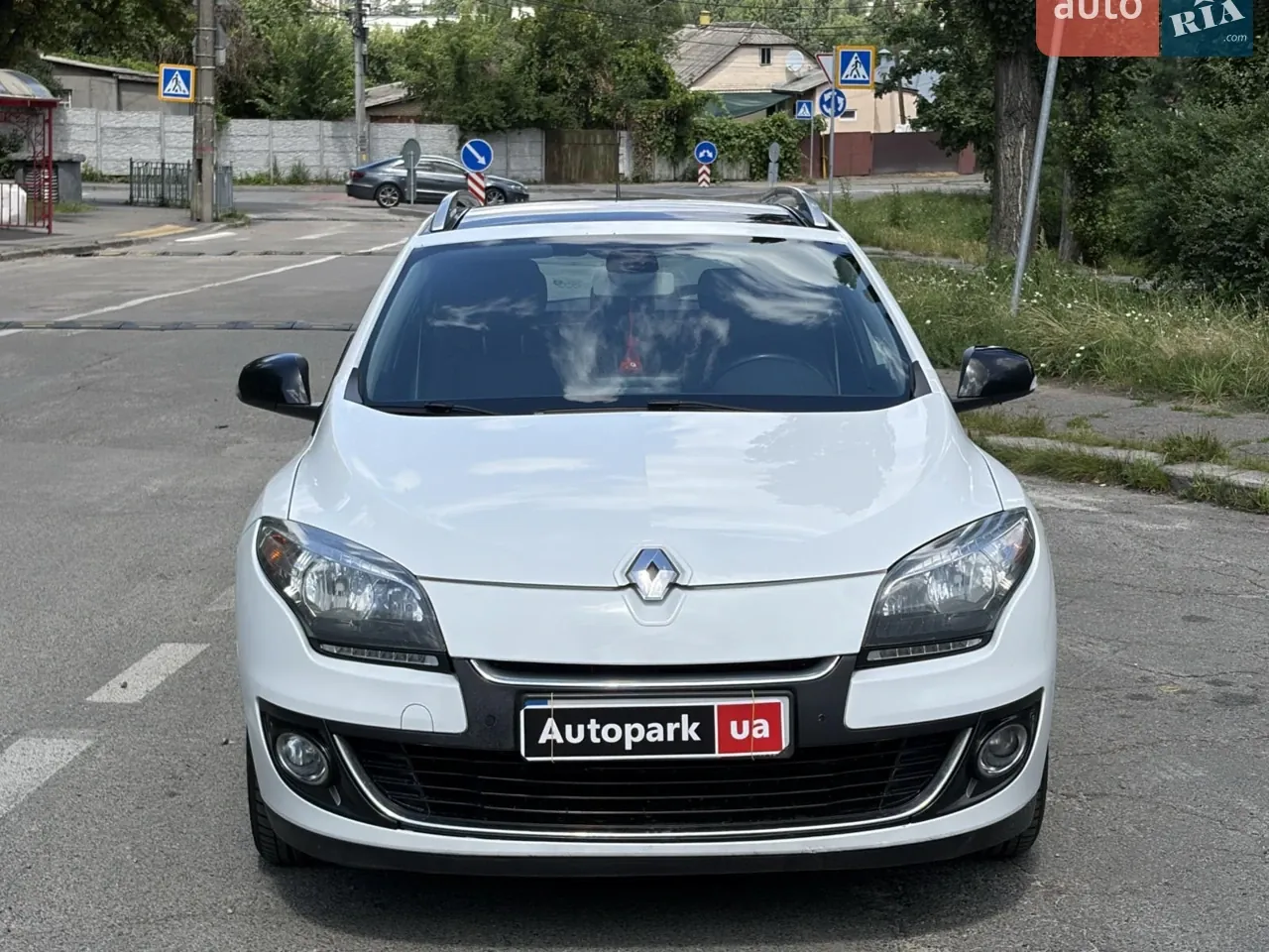 Renault Megane 2012 photo 2