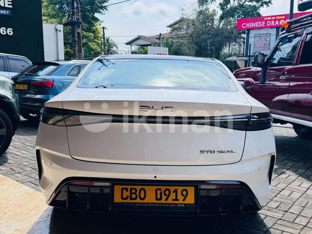 BYD Seal 2025 photo 2