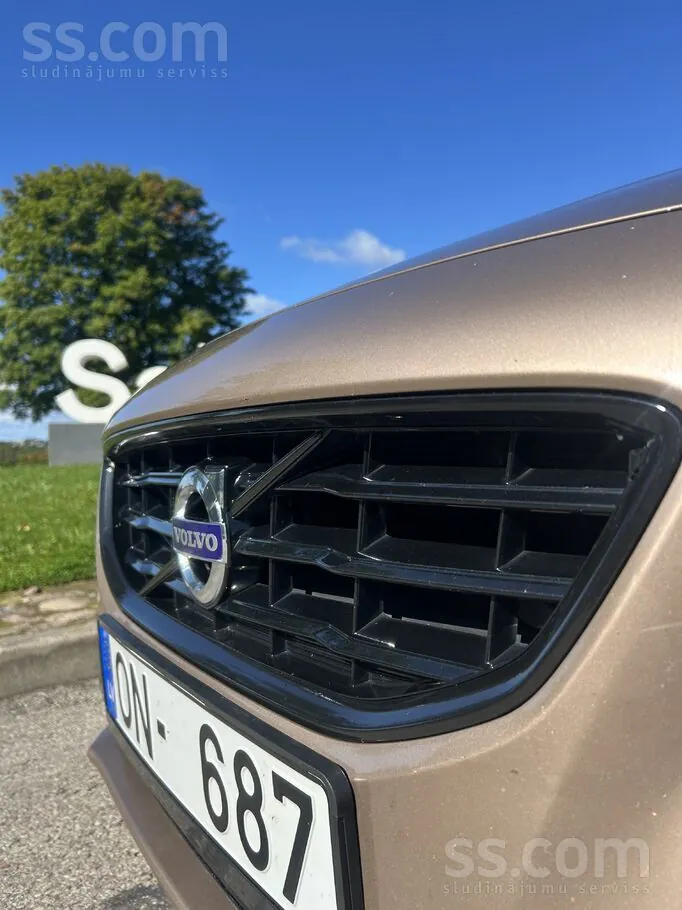 Volvo V40 2012 photo 5