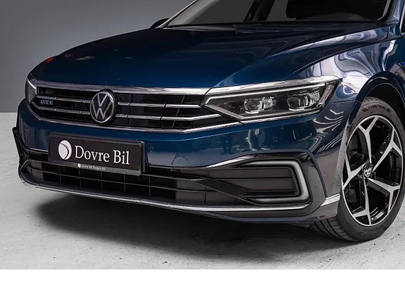 Volkswagen Passat 2021 photo 2