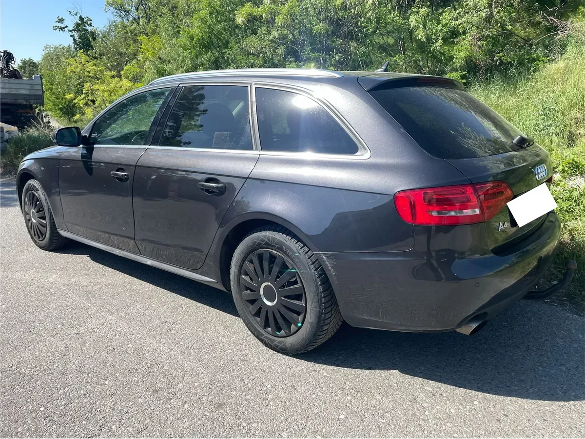 Audi A4 2009 photo 3
