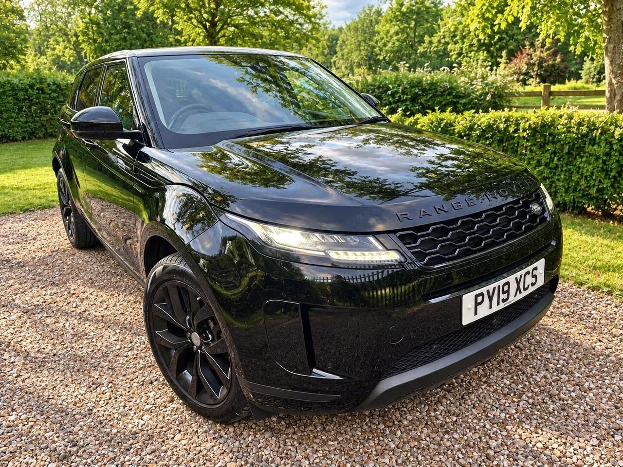 Land Rover Range Rover Evoque 2019 photo 2