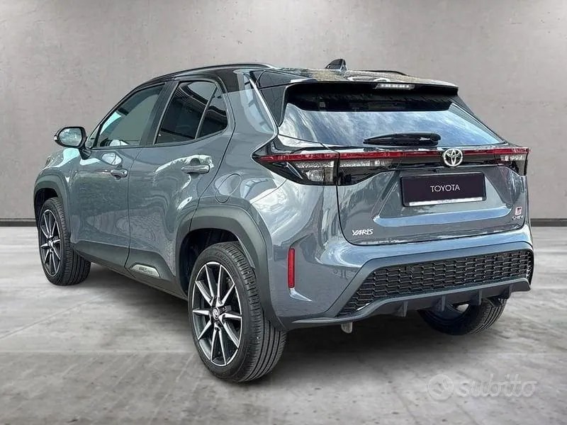 Toyota Yaris Cross 2025 photo 2