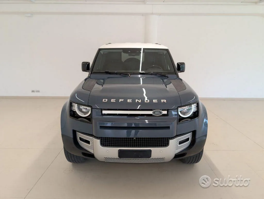 Land Rover Defender 2022 photo 3
