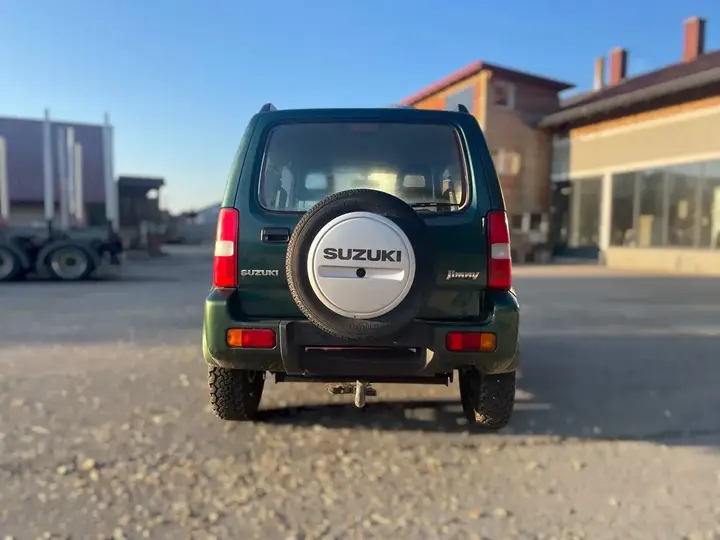 Suzuki Jimny 2008 photo 3