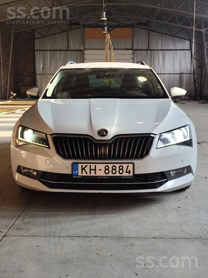 Skoda Superb 2016 photo 3